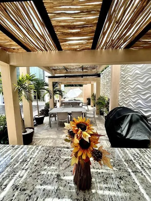 펜션 Heavenly New Townhouse W/Jacuzzi Near The Beach 신데 델 카르멘 멕시코