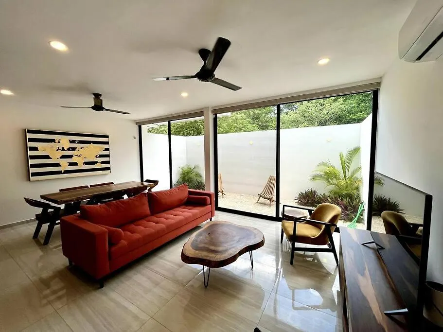Heavenly New Townhouse W/Jacuzzi Near The Beach Playa del Carmen Mexico